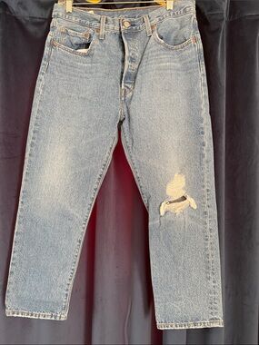 Levi's 501 Straight Jeans with Knee Distress